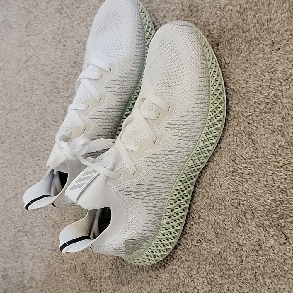 Adidas Alphahedge 4D